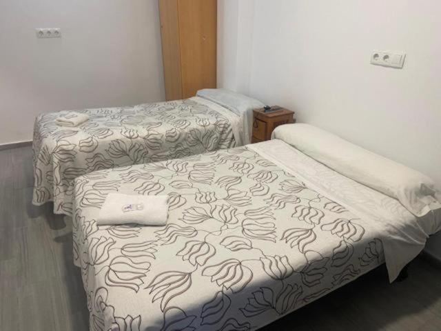 Habitaciones Familiares Con Bano Privado Lf - Sin Ascensor Zaragoza Szoba fotó